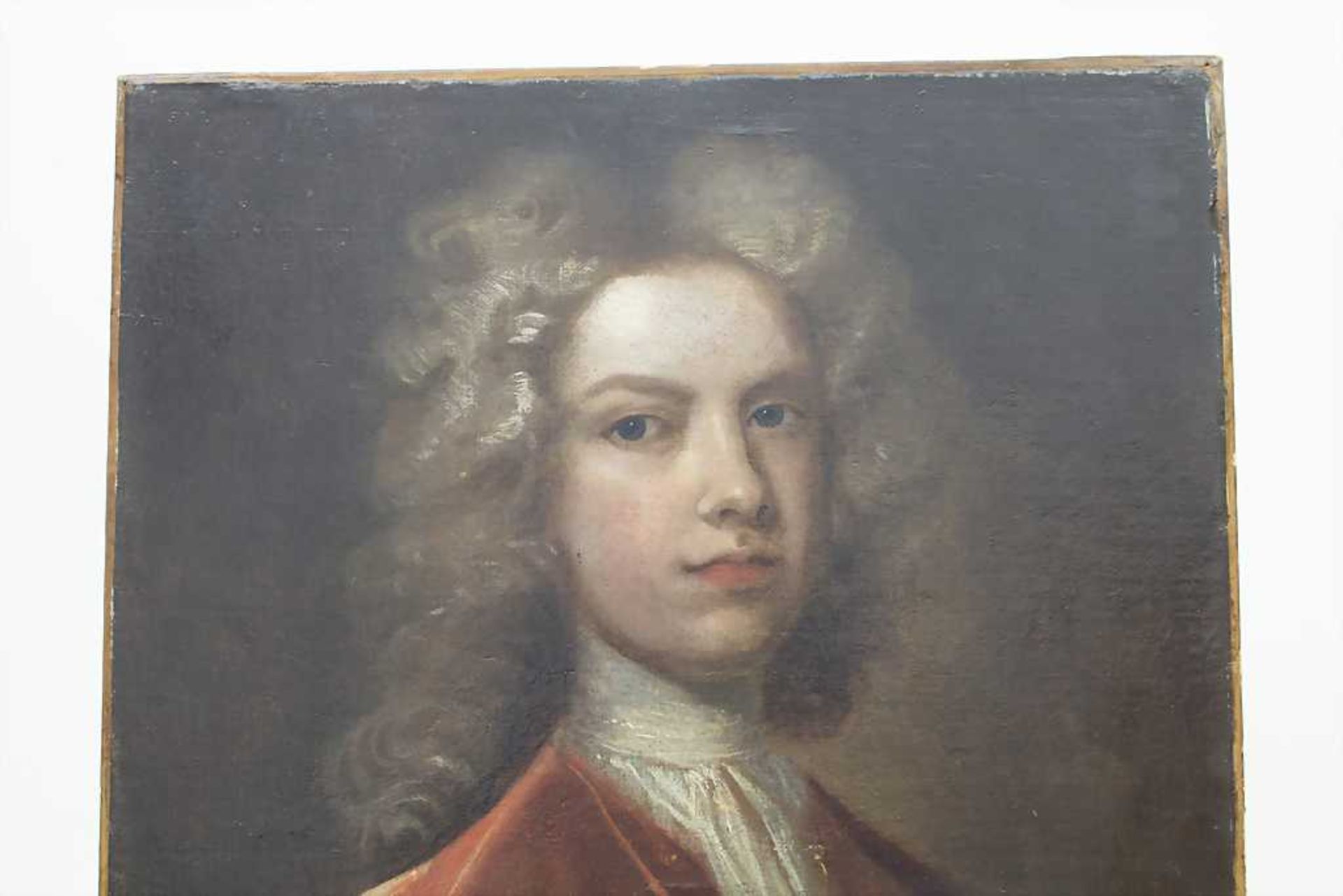 Barockmaler, Porträt eines jungen Mannes / Gentleman in a Red Coat, um 1715 Technik: Öl/Lw, - Image 2 of 4