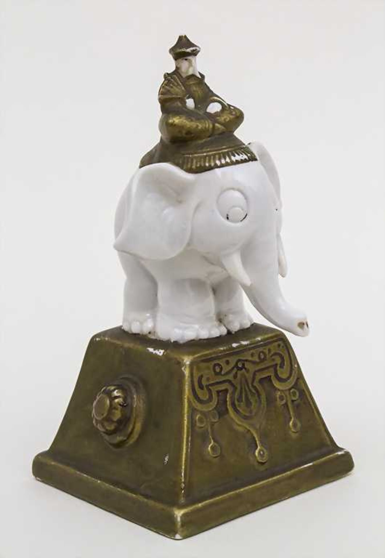 Elefant als Räuchergefäß / Brûle Parfum, Schäfer & Vater, Volkstedt-Rudolstadt, ca. 1900 Material: