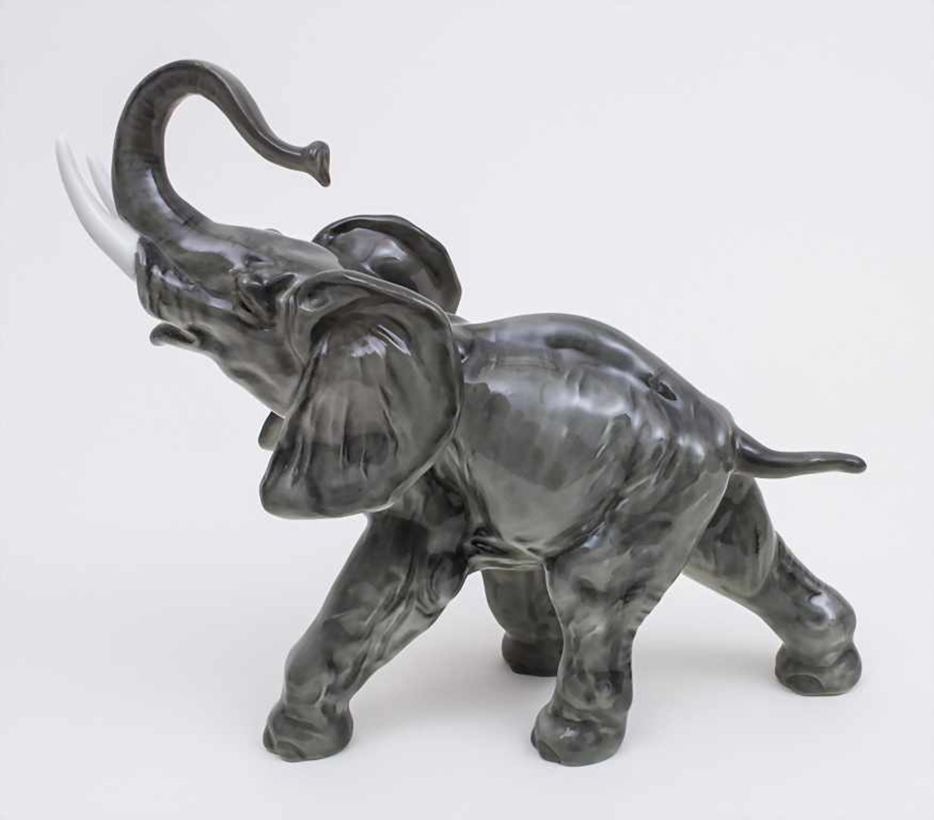 Elefant / Porcelain Elephant, Lorenz Hutschenreuther, Germany, Kunstabteilung, Selb, ab 1969 - Image 2 of 3