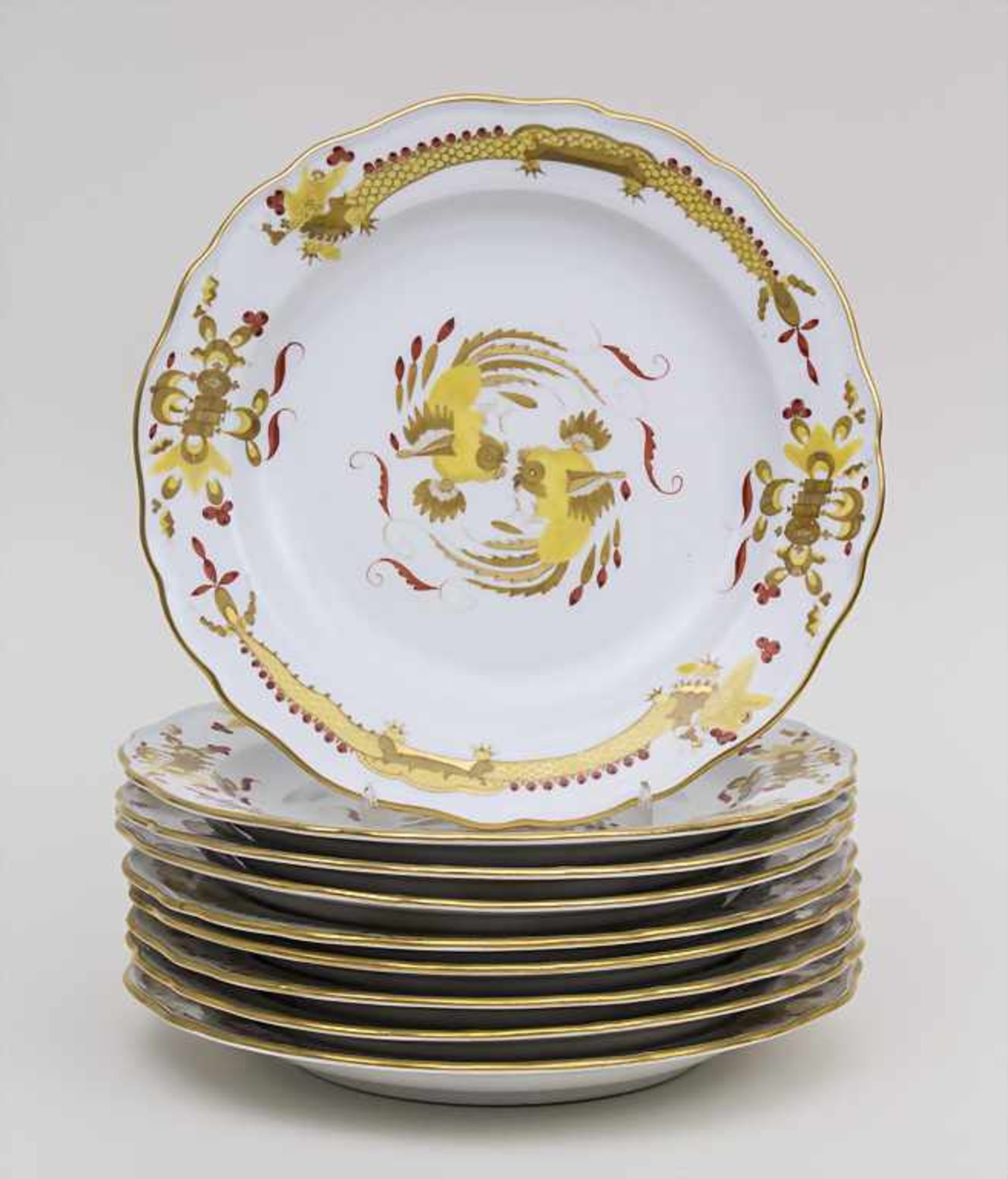 9 Teller 'Reicher Drache' / A Set Of 9 Plates, Meissen, 2. Hälfte 19. Jh. Material: Porzellan,