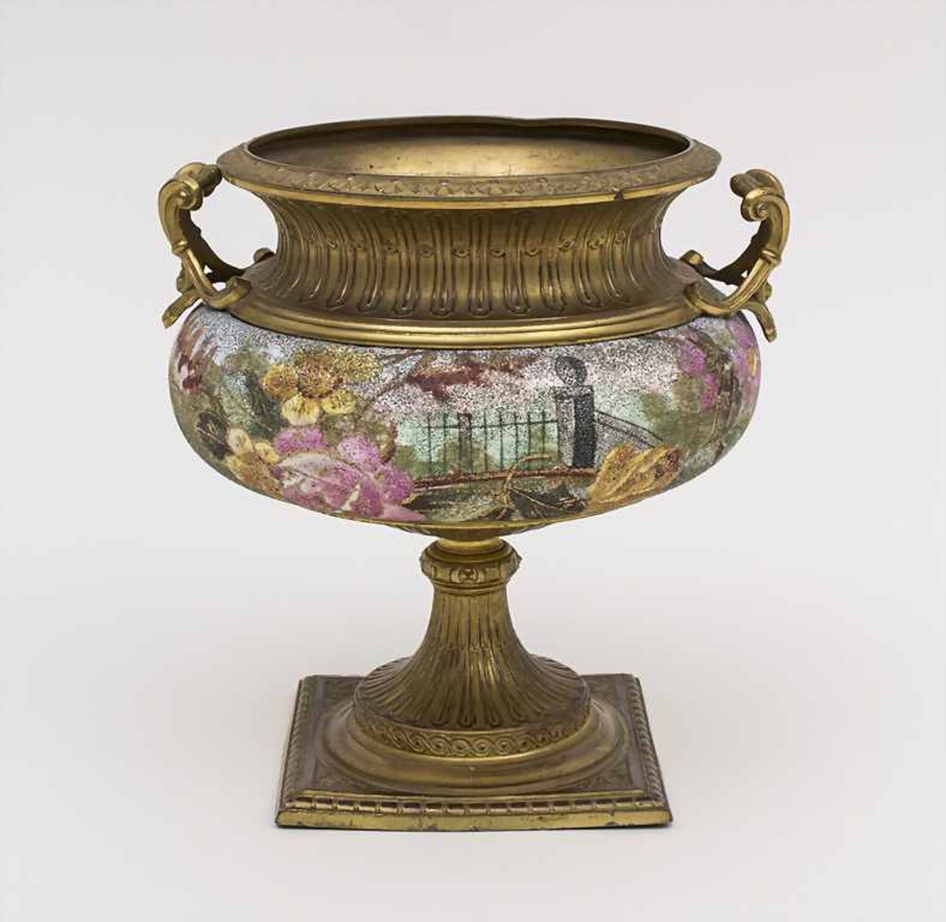 Kratervase / Vase, Frankreich Material: Keramik, polychrom bemalt, feuervergoldete Bronzemontur,