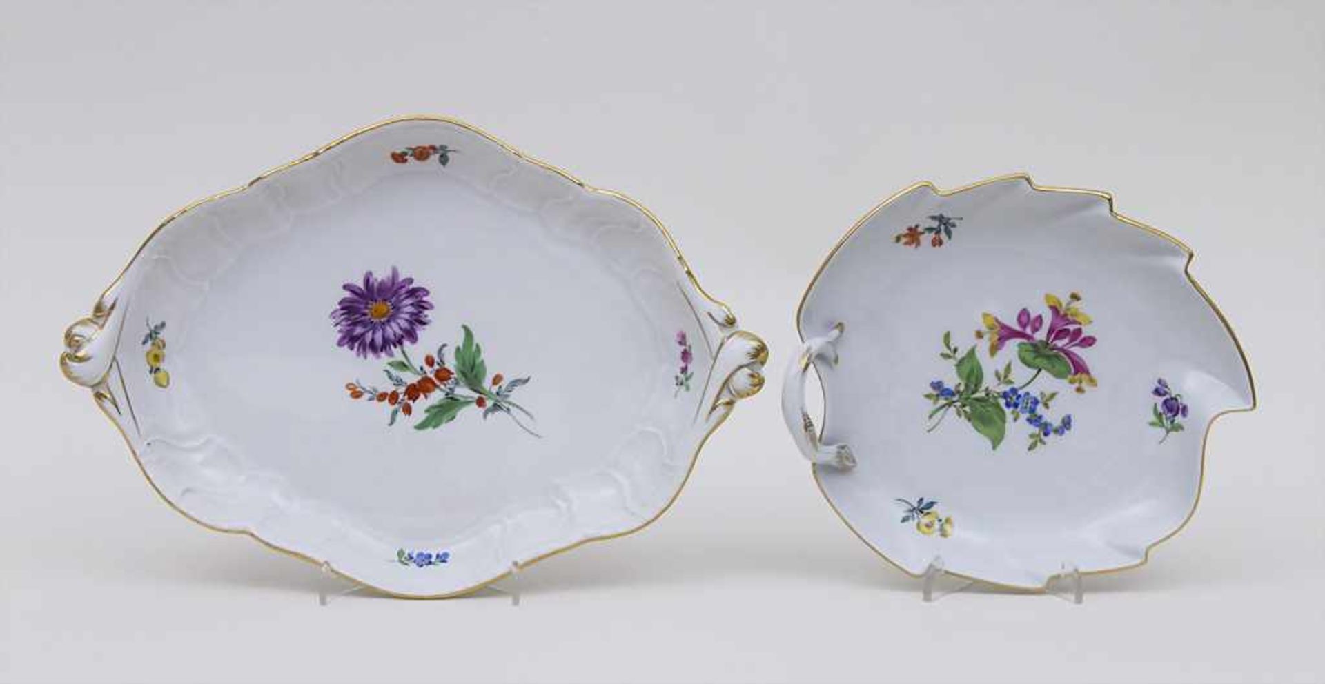 2 Schalen / 2 Serving Bowls, Meissen, Mitte 20. Jh. Material: Porzellan, polychrom bemalt, mit