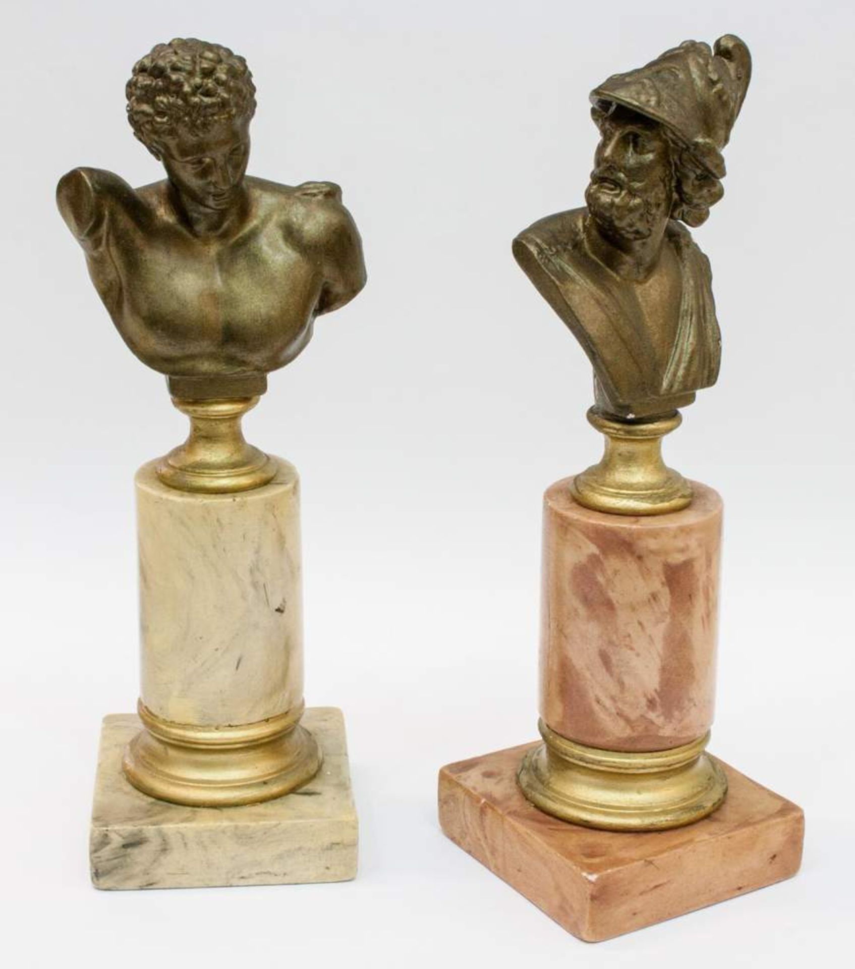 Paar Schreibtischfiguren1 Paar Brustportraits von Alexander dem Großen und einem griechischen Gott