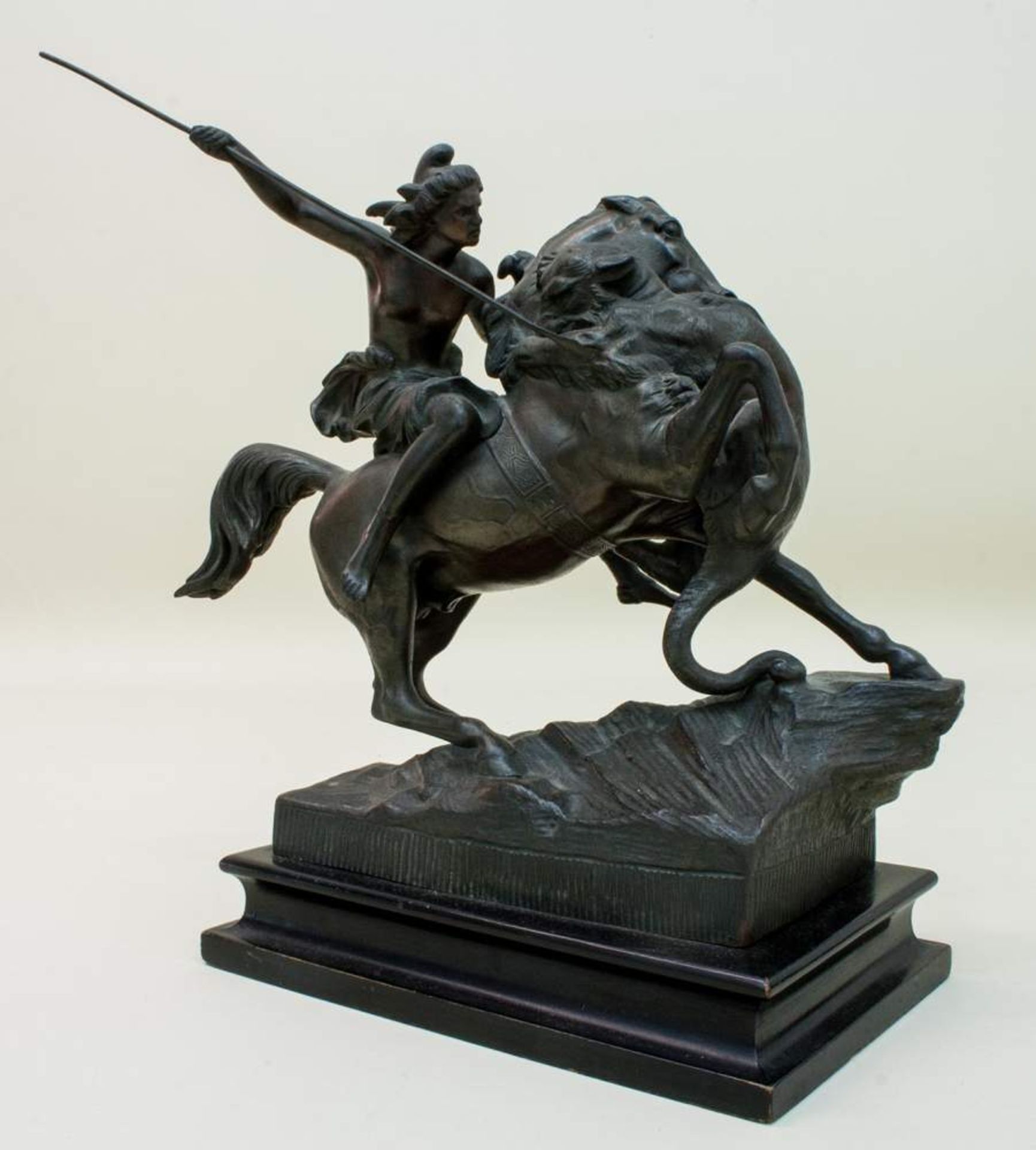Paar Bronzefiguren Ende 19. Jh., Weißguss bronziert, Nachbildung des "Löwenkämpfers" nach Albert - Bild 3 aus 6