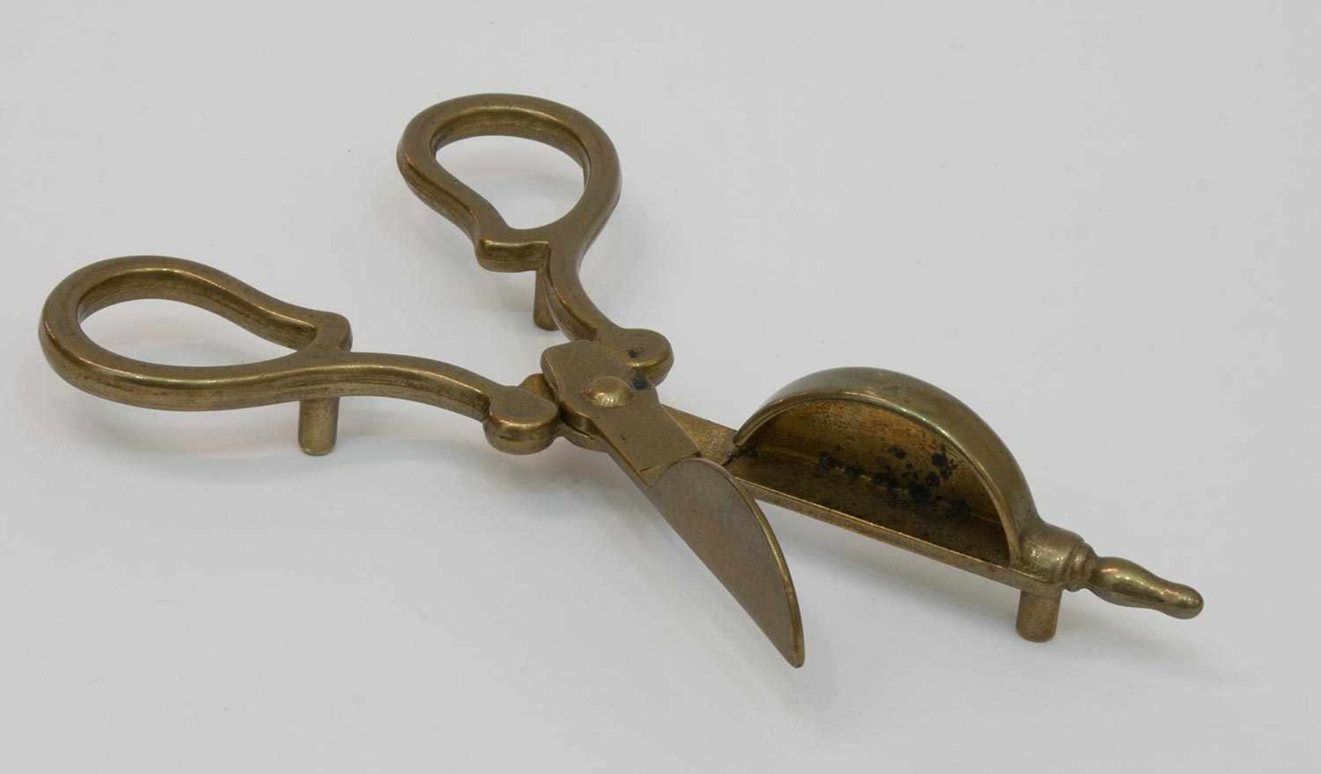 Unschlittschneider (Dochtschere) norddeutsch, 19. Jh., Bronze, L. 14 cm