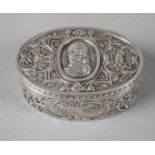 Pillendose Silber 1. Hälfte 20. Jh., gestempelt Halbmond, Krone, 800, Ovalform mit scharniertem