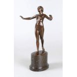 Eugen Wagner, Damenakt um 1910, auf der Plinthe signiert Wagner, Bronze braun patiniert,