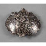 Gürtelschließe Kaukasus Niellotechnik um 1900, Silber geprüft, Ornamentmuster in Niellotechnik,