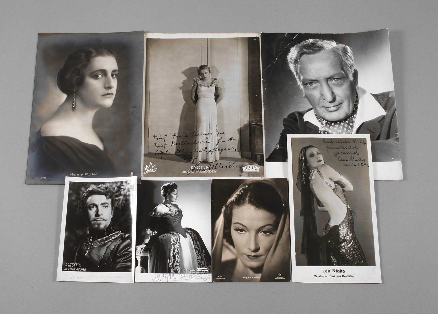 Sammlung Autografen Schauspieler sieben Portraitaufnahmen bzw. Autogrammkarten dt./österr.