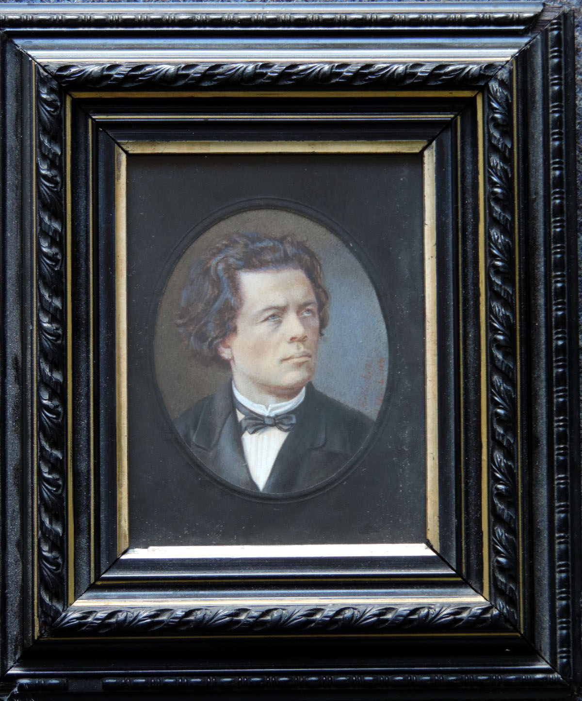 Undeutlich signiert. Portrait eines Herrn, 1884.80 mm x 68 mm die ovale Abbildung. Unter Glas