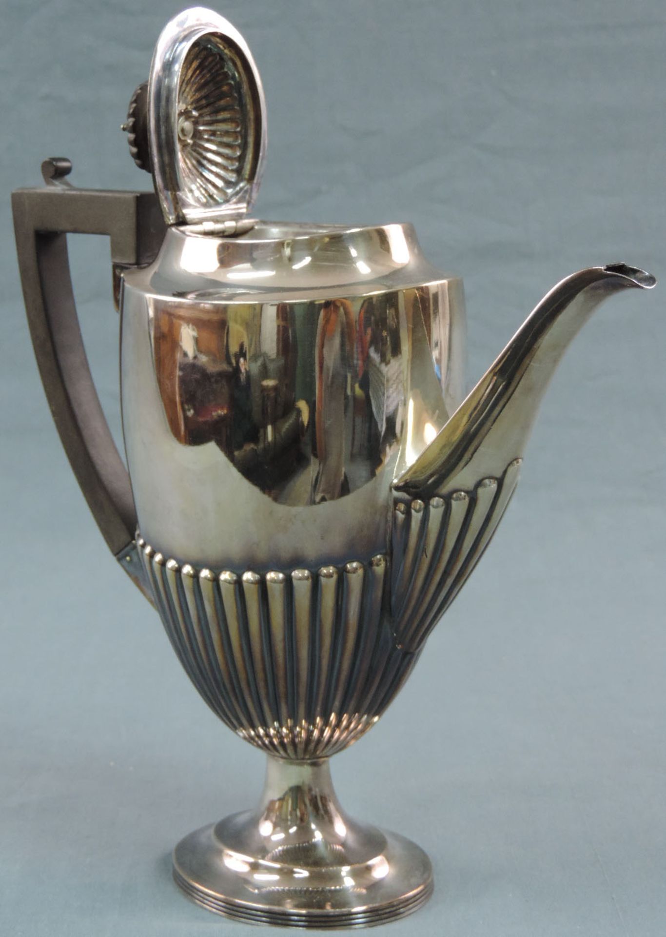 Art Deco Kanne, ''Mappin & Webb's'', versilbert.28 cm hoch.Art Deco Jug by '' Mappin & Webb's '', - Bild 2 aus 5