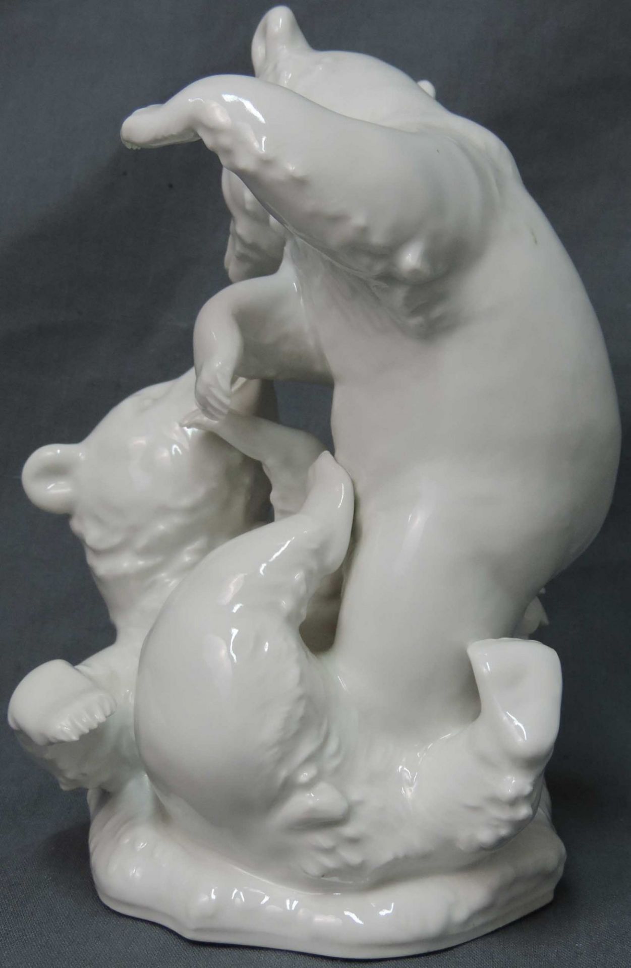 Meissen Porzellan Figur, Bärenpaar.19 cm hoch. Unterglasurblaue Schwertermarke, 1. Wahl.Meissen - Bild 3 aus 9