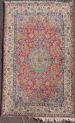 Isfahan Manufakturteppich, selten fein. Iran.172 cm x 107 cm. Handgeknüpft, Korkwolle auf Seide.