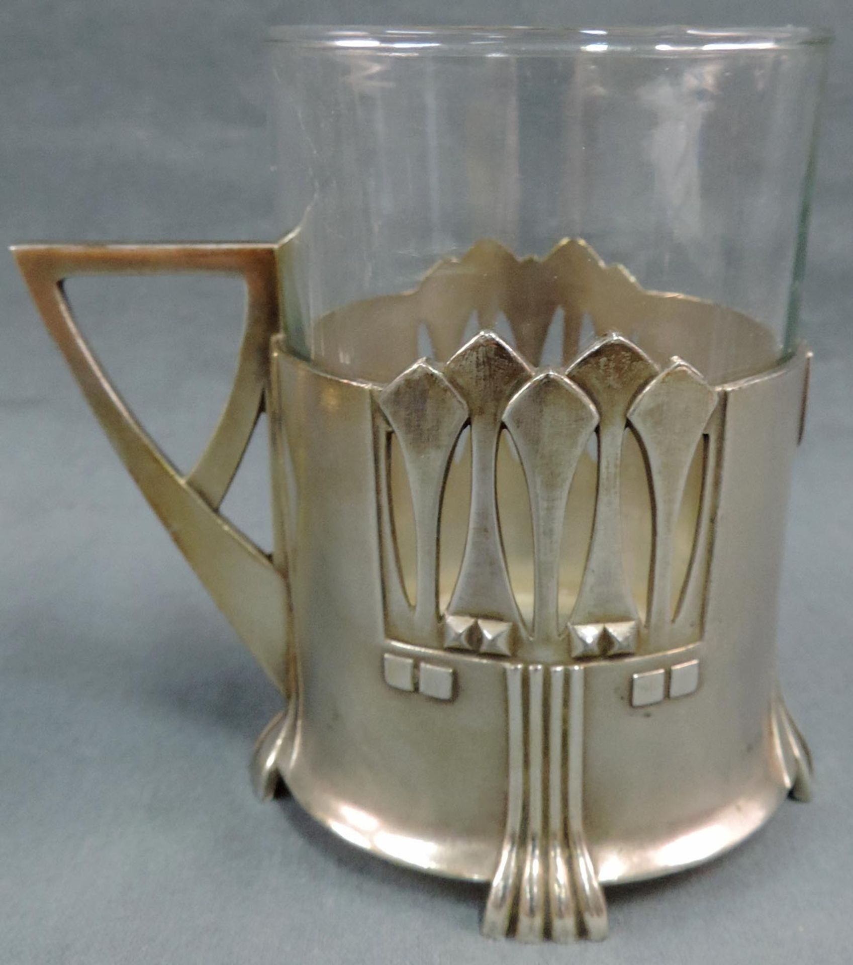 6 Jugendstil Teegläser sowie ein Kelch und eine Vase aus Glas.6 Teegläser mit versilberten WMF - Image 4 of 6