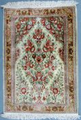 Kayseri Paradiesteppich. Türkei. Selten fein.80 cm x 56 cm. Seide auf SeideKayseri paradise rug,