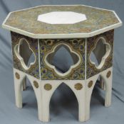 Jugendstil Tisch mit farbigem Orient - Dekor und Glassteinen. Reliefschnitzerei.61 cm x 75 cm x 75