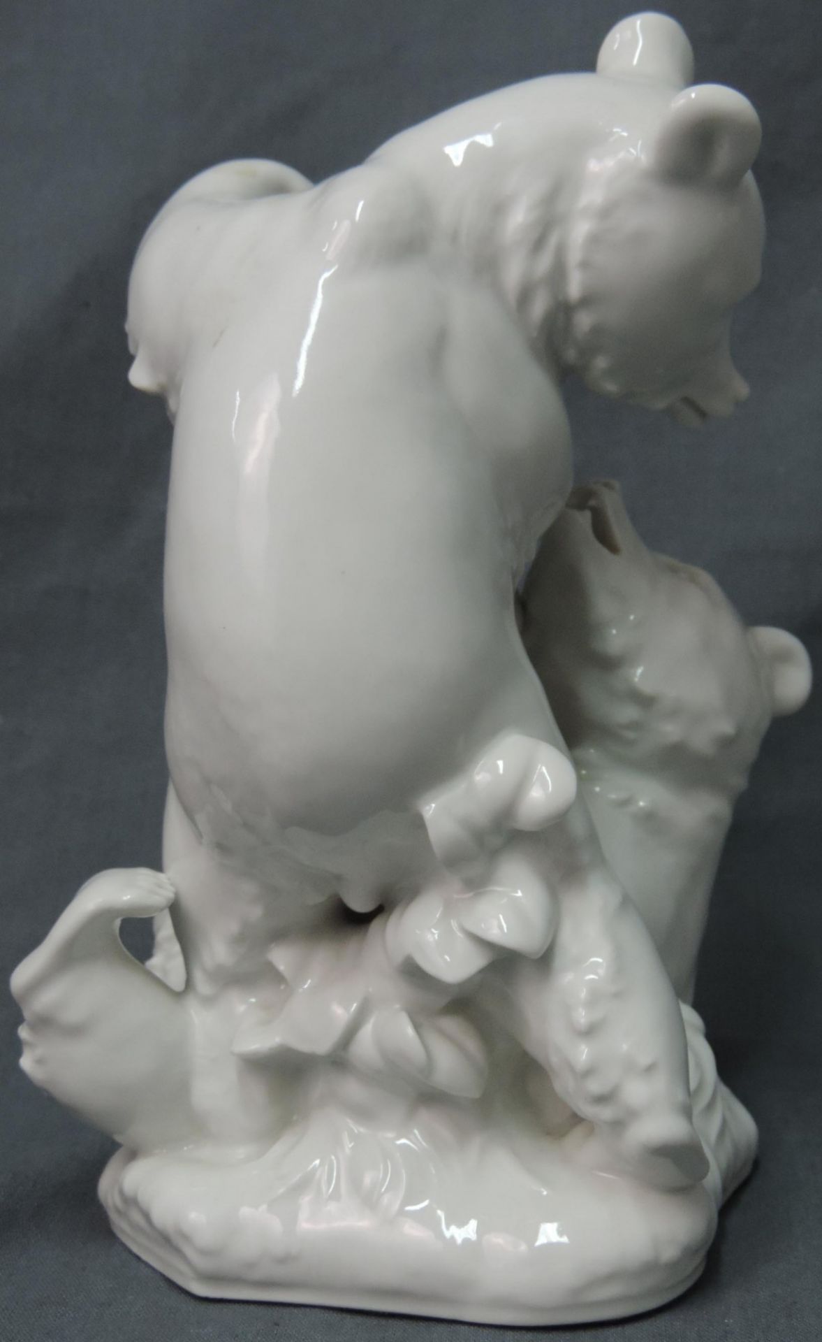 Meissen Porzellan Figur, Bärenpaar.19 cm hoch. Unterglasurblaue Schwertermarke, 1. Wahl.Meissen - Bild 4 aus 9