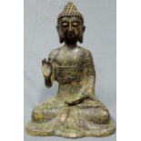 Buddha, Thailand, Bronze. Reste von goldener Farbe. Gefüllt.28 cm hoch. Gefüllt.Buddha Thailand.