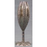 Silber Vase, China, alt. Bambusdekor.Gepunzt. Legierung nicht geprüft. 16 cm hoch.Silver Vase,