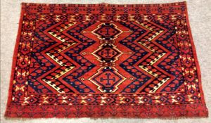 Ersari Tschowal Stammesteppich Turkmenistan. Antik, Mitte 19. Jahrhundert.95 cm x 142 cm.