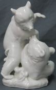 Meissen Porzellan Figur, Bärenpaar.19 cm hoch. Unterglasurblaue Schwertermarke, 1. Wahl.Meissen