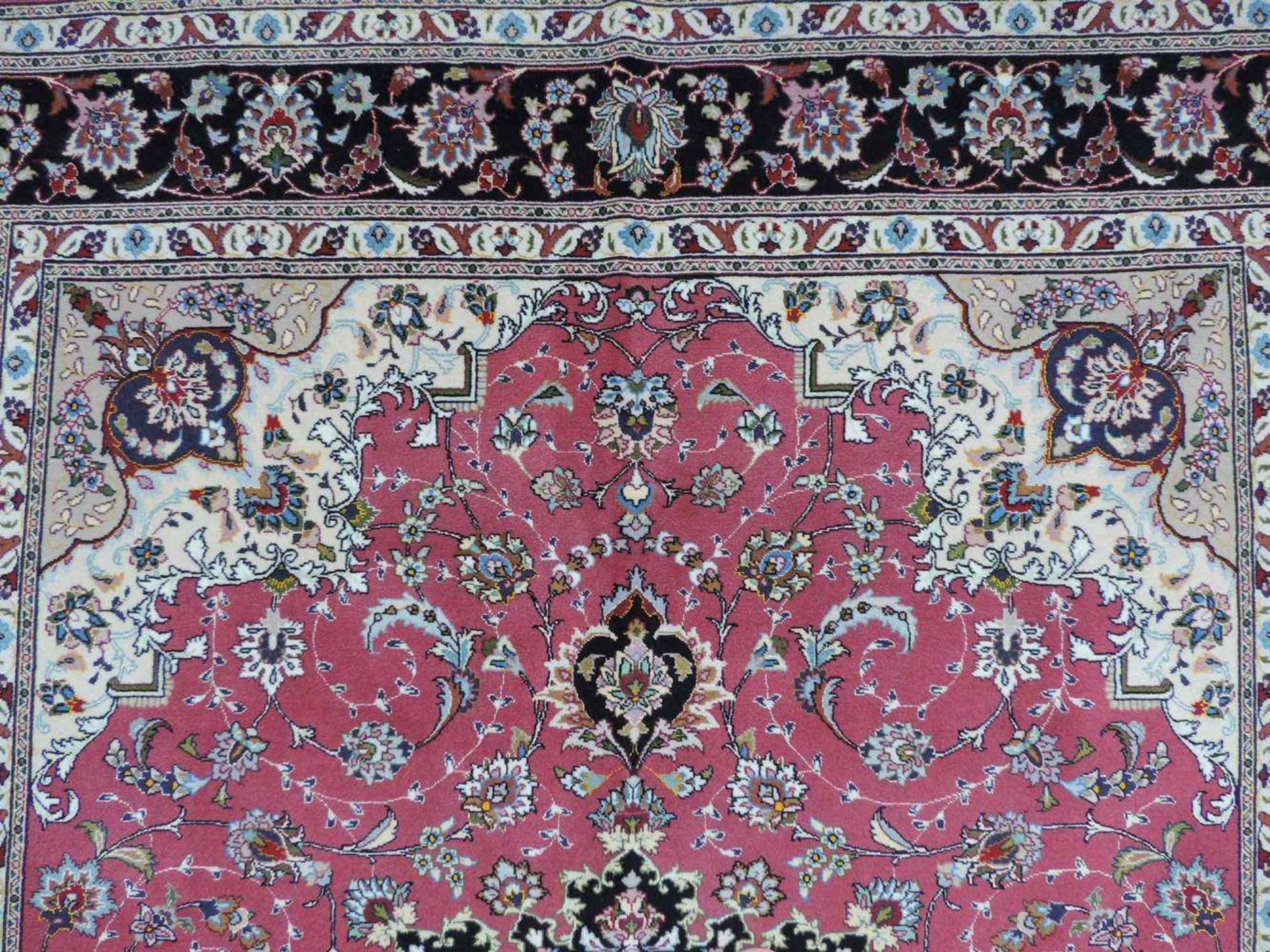 Täbriz, Teppich, Iran. Feine Knüpfung. 206 cm x 154 cm. Handgeknüpft in Persien. Korkwolle, mit - Image 7 of 10