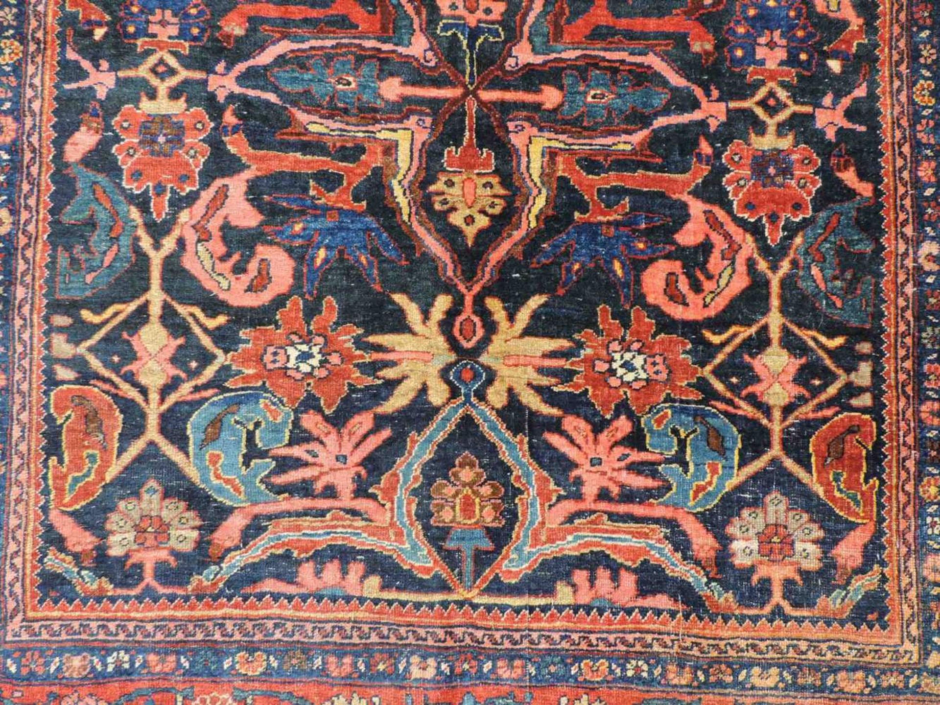 Bidjar Dorfteppich, Iran. Antik, um 1900. 214 cm x 160 cm. Handgeknüpft in Persien. Noch Wolle auf - Image 10 of 11