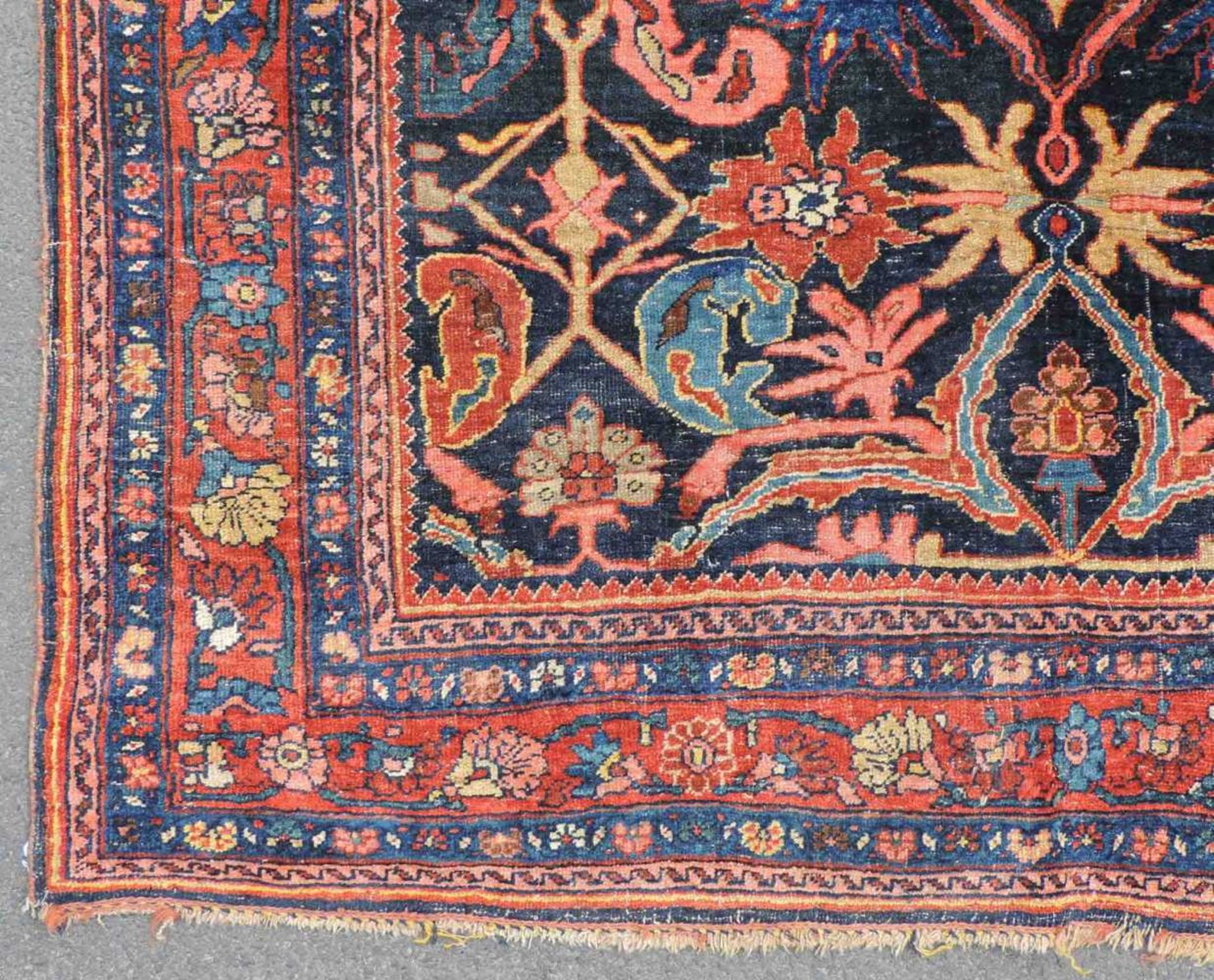 Bidjar Dorfteppich, Iran. Antik, um 1900. 214 cm x 160 cm. Handgeknüpft in Persien. Noch Wolle auf - Image 4 of 11