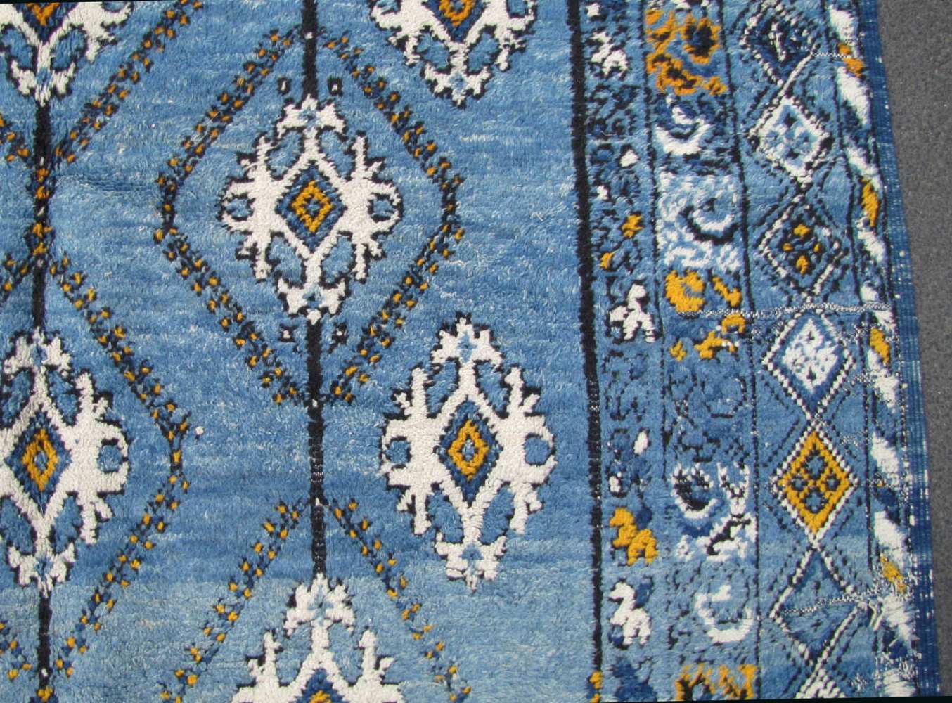 Rabat Teppich Marokko, alt, um 1940. 281 cm x 187 cm. Handgeknüpft aus West-Marokko mit indigoblauem - Image 9 of 12