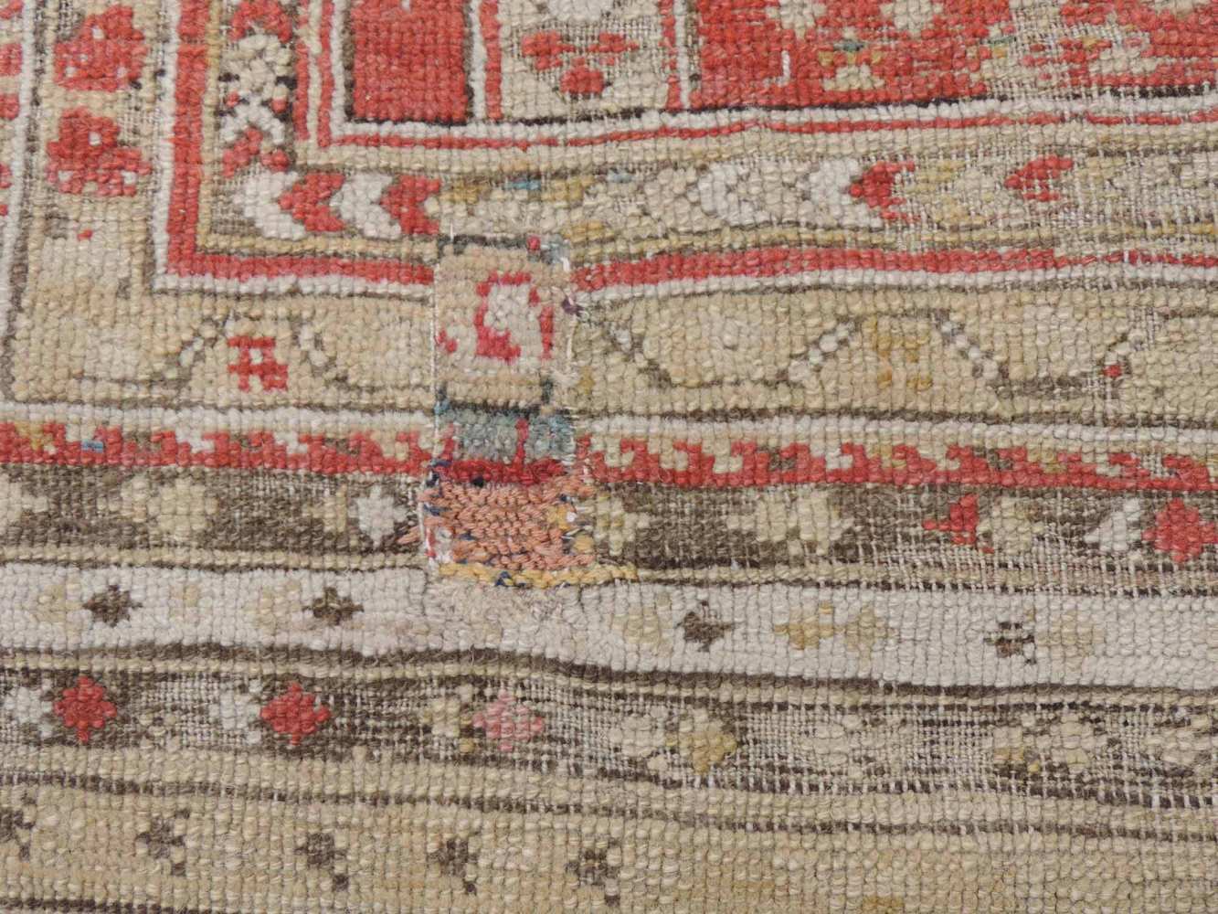 Kula Gebetsteppich. West - Anatolien, Türkei. Antik, 18. Jahrhundert. 167 cm x 120 cm. Handgeknüpft. - Image 4 of 6