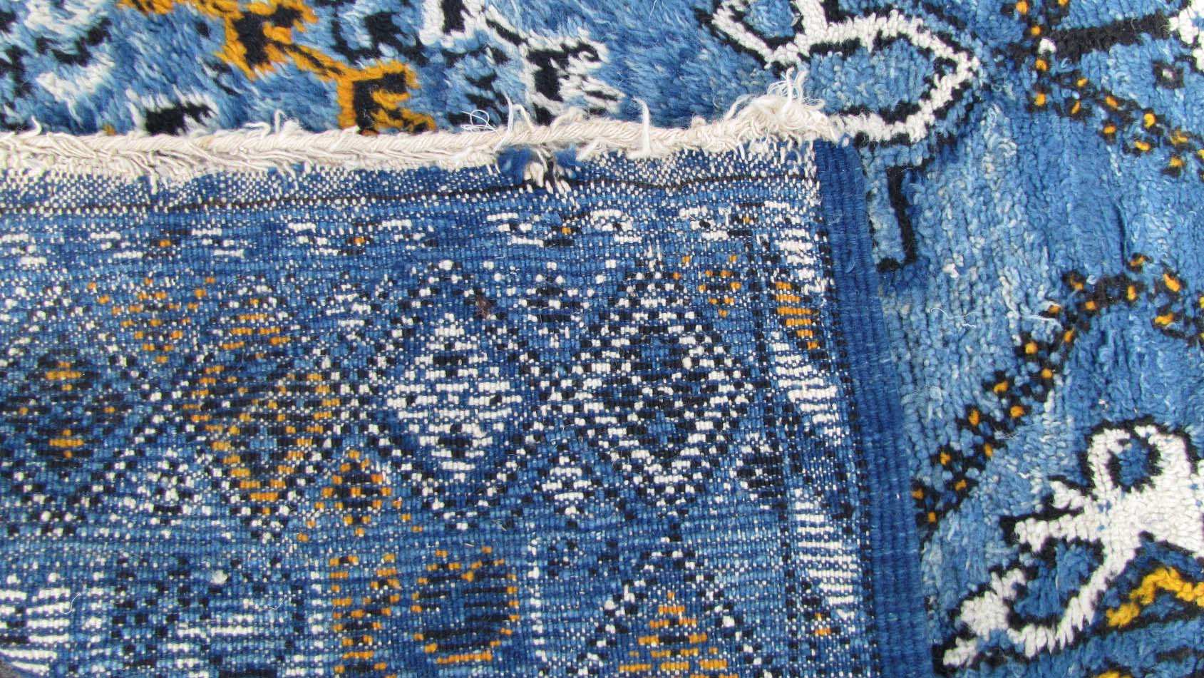 Rabat Teppich Marokko, alt, um 1940. 281 cm x 187 cm. Handgeknüpft aus West-Marokko mit indigoblauem - Image 4 of 12