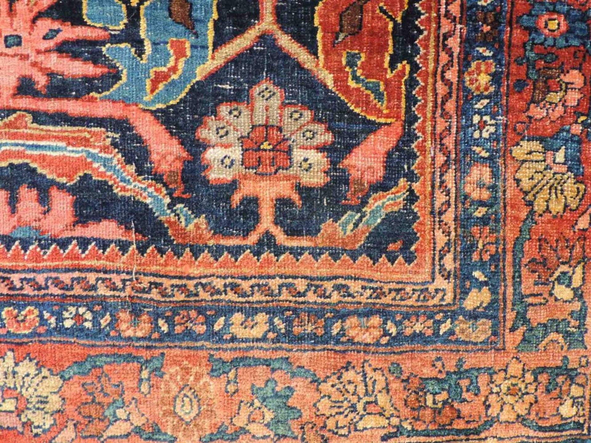 Bidjar Dorfteppich, Iran. Antik, um 1900. 214 cm x 160 cm. Handgeknüpft in Persien. Noch Wolle auf - Image 11 of 11