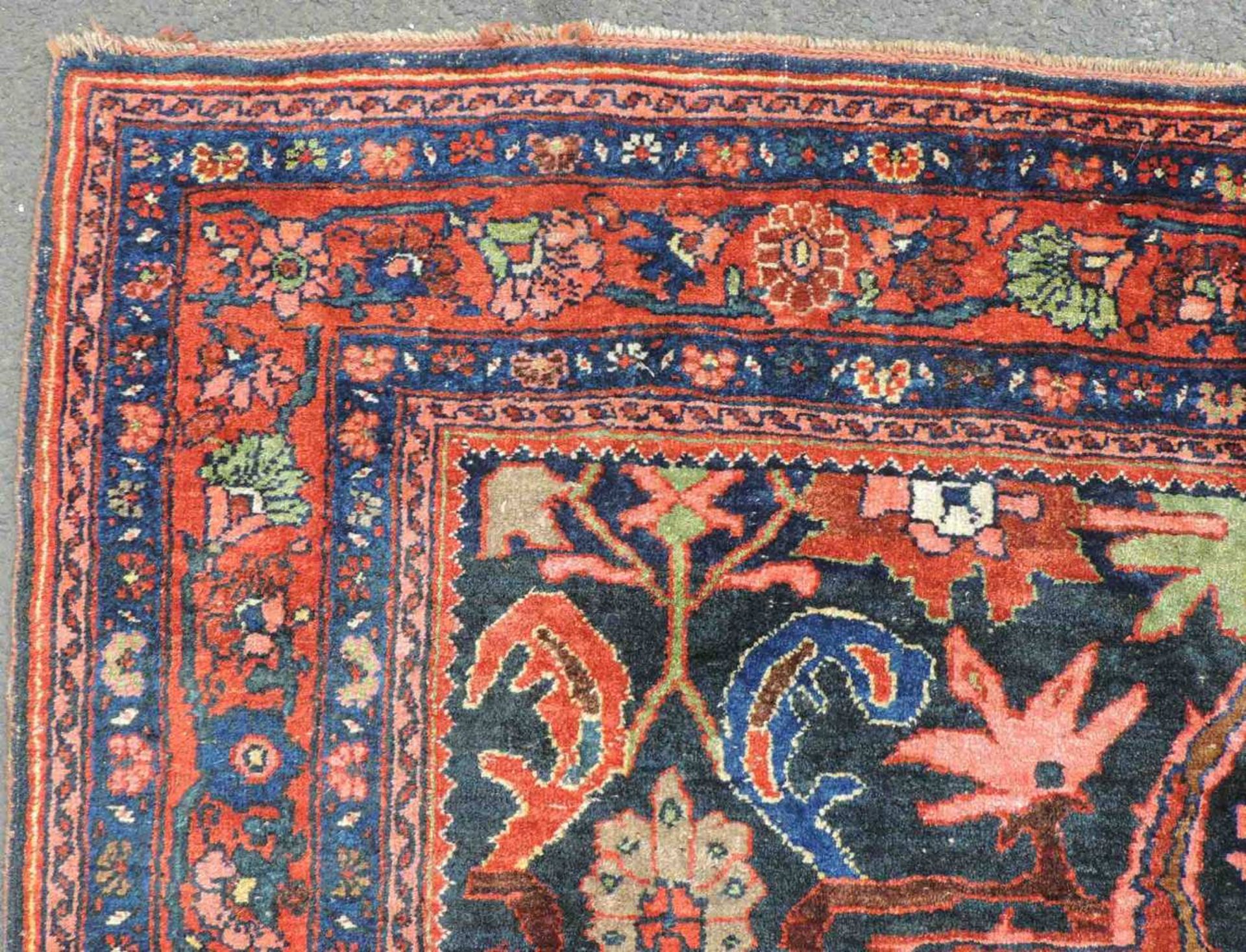 Bidjar Dorfteppich, Iran. Antik, um 1900. 214 cm x 160 cm. Handgeknüpft in Persien. Noch Wolle auf - Image 7 of 11