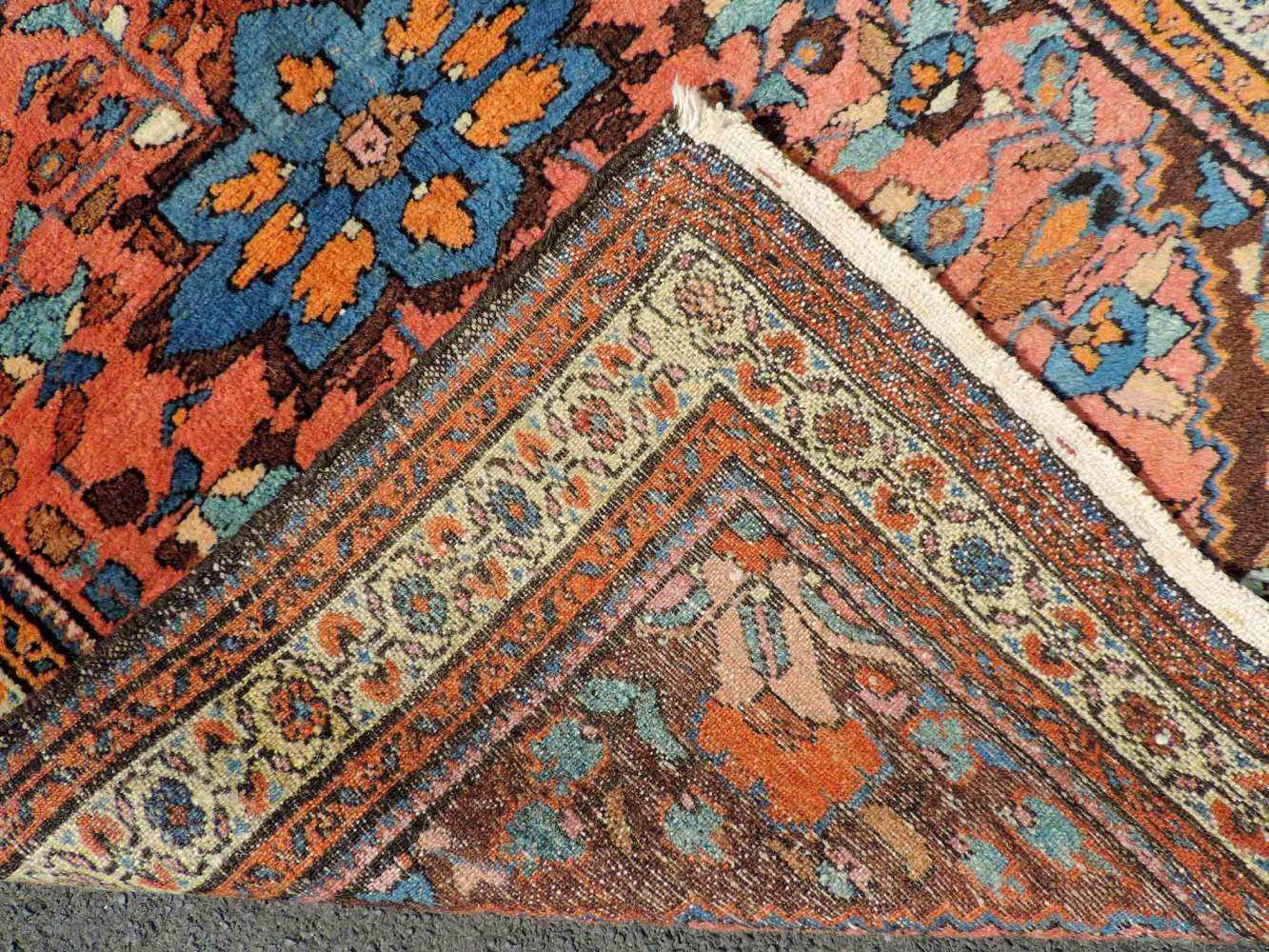 Hamadan Dorfteppich, Iran. Alt, um 1930. 151 cm x 97 cm. Handgeknüpft in Persien. Wolle auf - Image 4 of 4