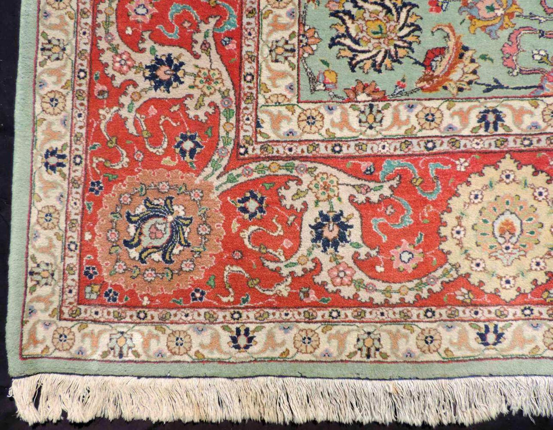 Täbriz "Shah - Abbas" Teppich. Iran. Fein. 344 cm x 251 cm. Handgeknüpft in Persien. Wolle auf - Image 7 of 13