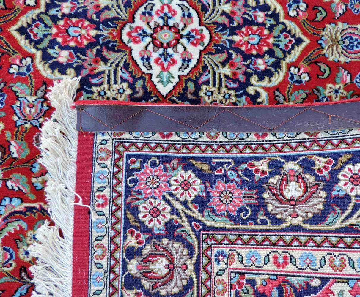 Ghom, Iran. Teppich, handgeknüpft in Persien. 152 cm x 108 cm. Wolle mit Seide auf Baumwolle. Qum, - Image 8 of 9