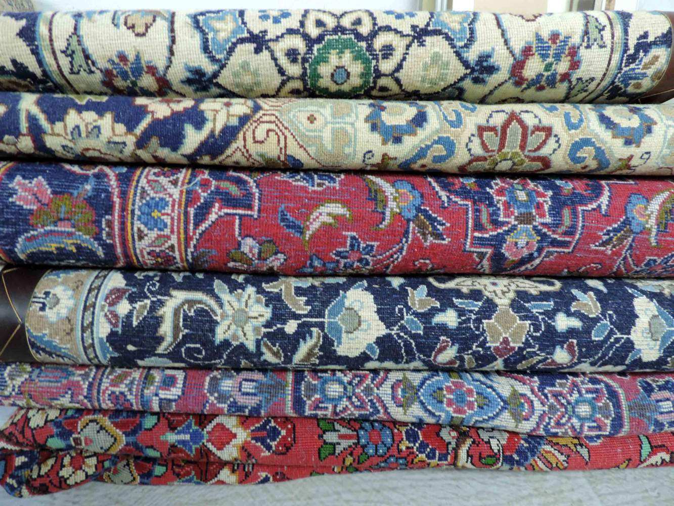 Konvolut aus 6 Teppichen. Kaschmar, Wolle mit Seide auf Baumwolle, 394 cm x 87 cm. Saruk, Persien, - Image 7 of 7