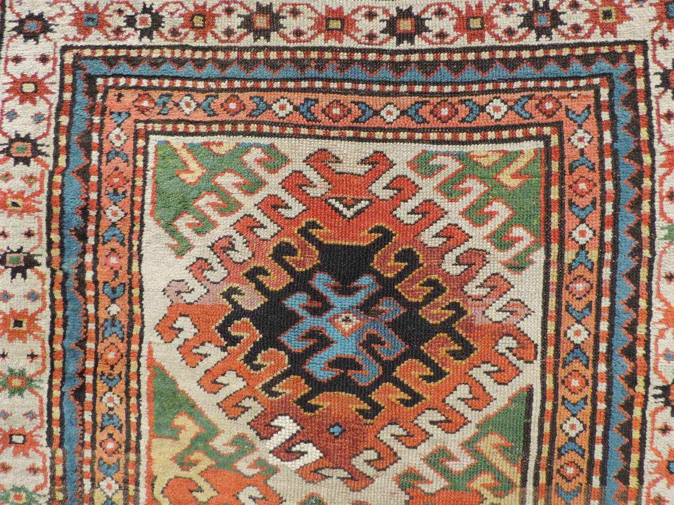 Bordjalou Kasak, Karabagh, Kaukasus. Antik, um 1870. 242 cm x 110 cm. Dorfteppich. Handgeknüpft. - Image 10 of 13