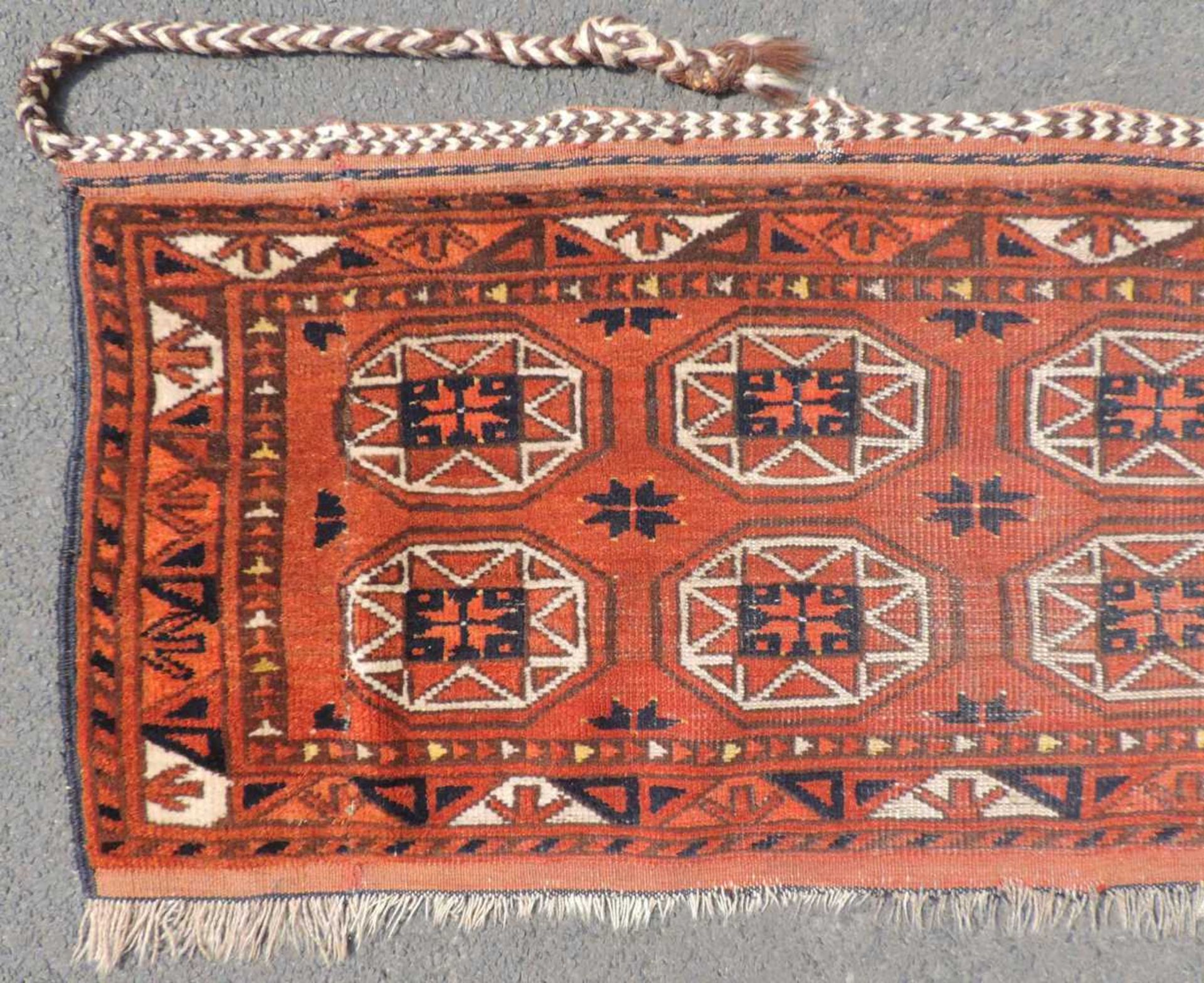 Ersari Behang, Turkmenistan. Antik, 19. Jahrhundert. 50 cm x 144 cm. Stammesteppich. Handgeknüpft. - Bild 2 aus 5