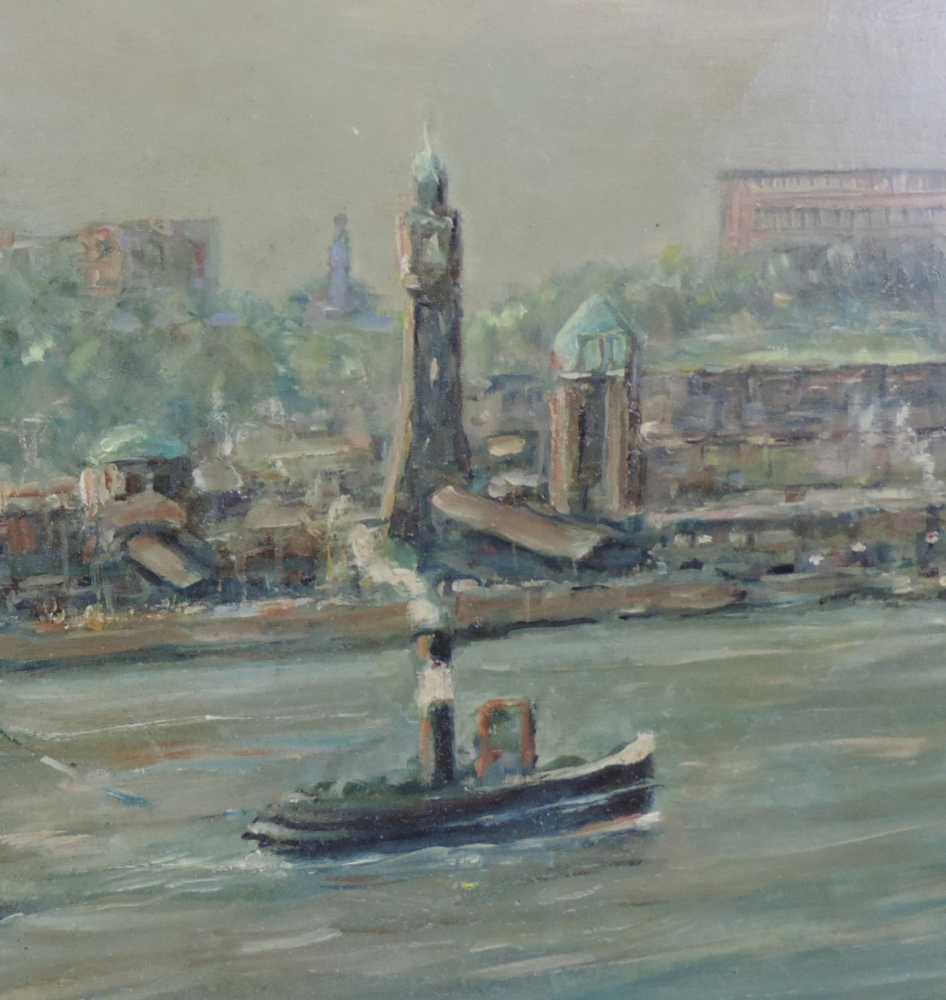 Undeutlich signiert (XX). Hafen Hamburg, mit St. Pauli Landungsbrücken und Michel. 70 cm x 100 cm. - Image 4 of 7