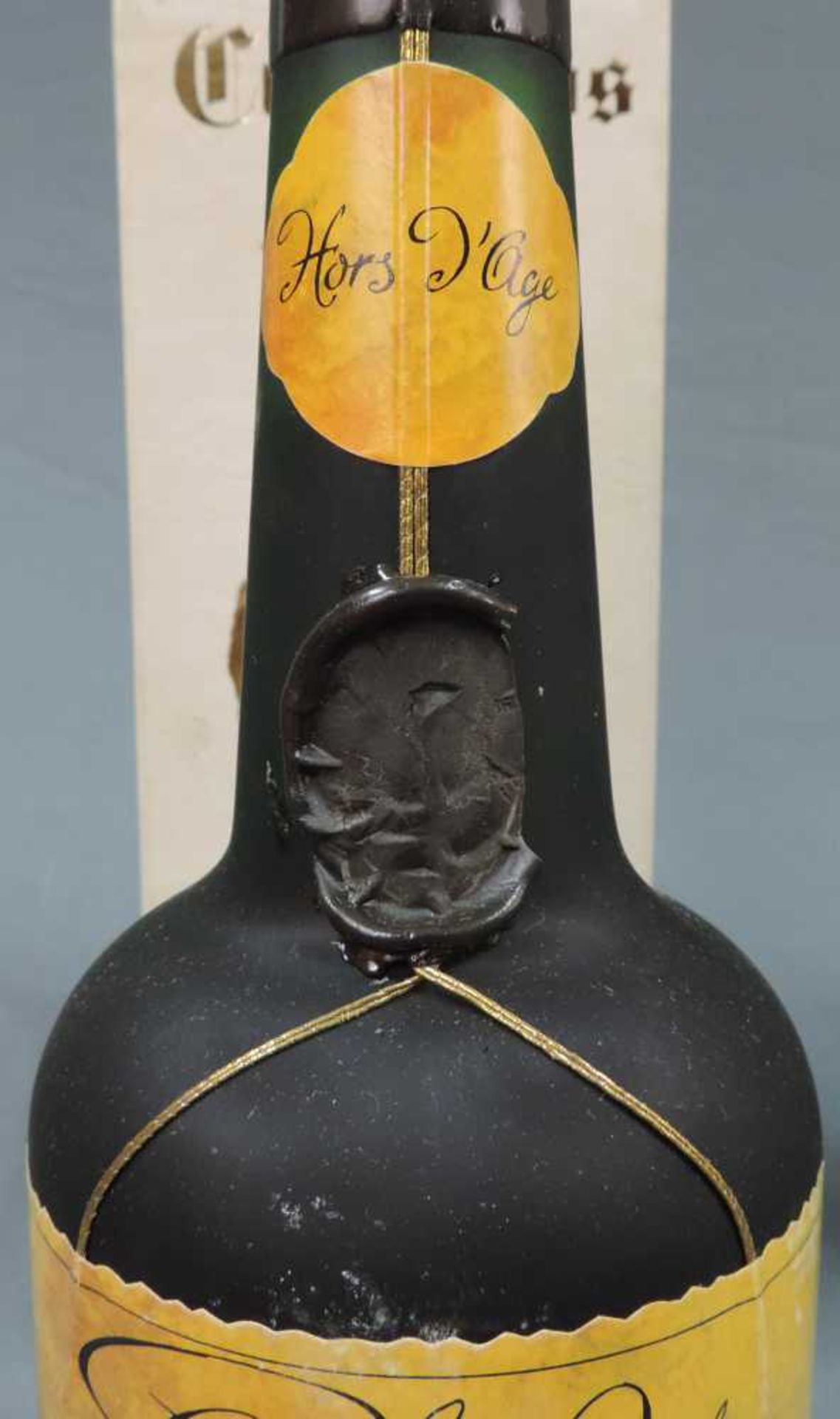 5 ganze Flaschen Calvados. Teils Hors d'Age, teils mit Karton. Dazu eine Flasche Calvados - Image 19 of 19