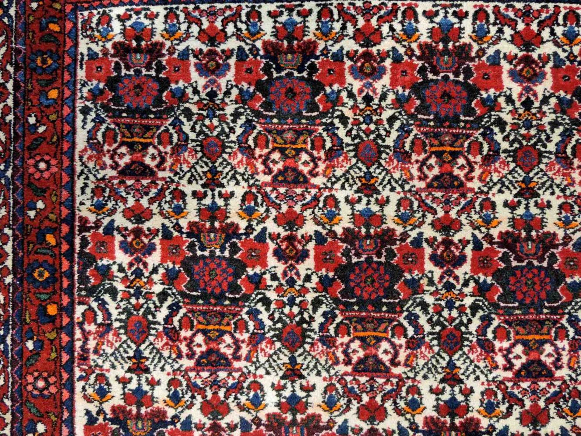 Bachtiar Teppich, Mustafi Muster. Iran, alt, um 1930. 212 cm x 155,5 cm. Handgeknüpft. Wolle auf - Bild 12 aus 15