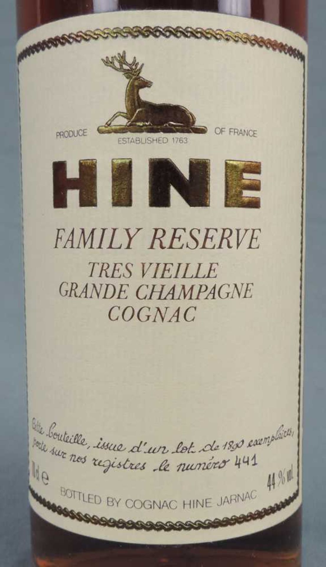 Hine Family Reserve (Très Vieille Grande Champagne). 70cl. 44%. Hine Family Reserve (Très Vieille - Bild 3 aus 8