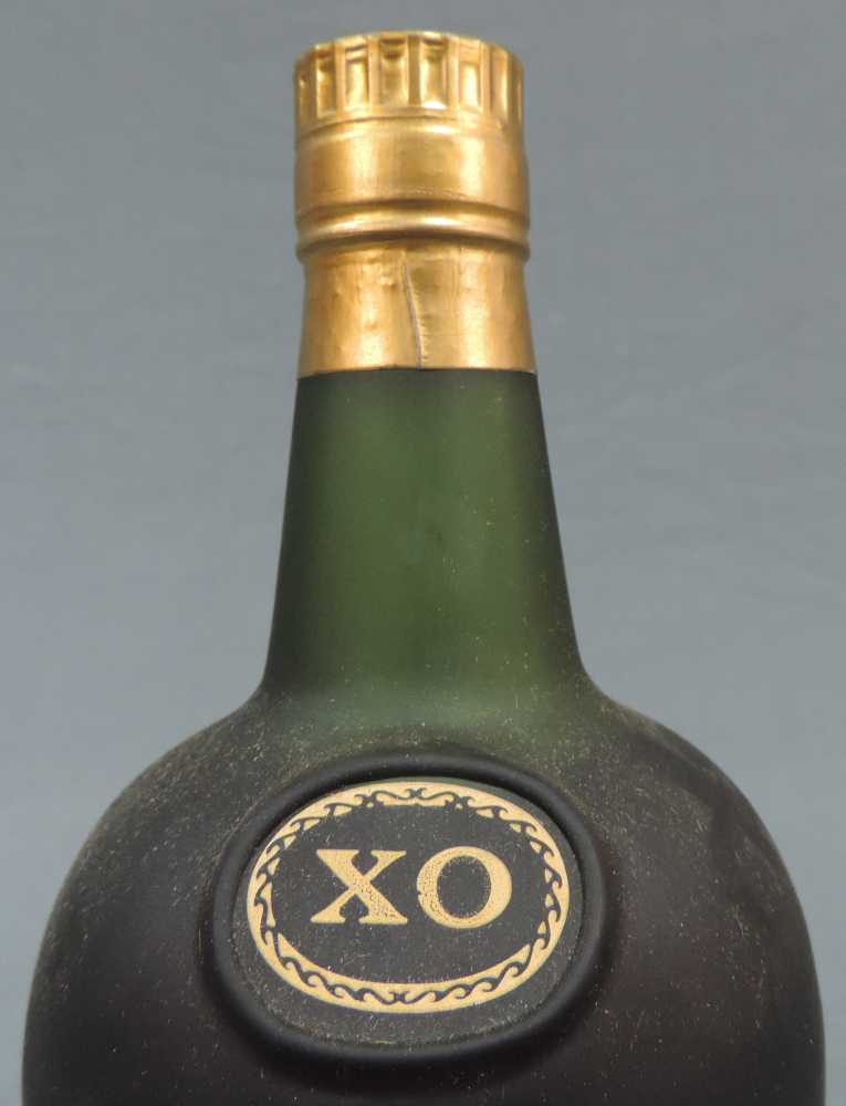 Croizet XO age inconnu Cognac. 70cl. 40%. Croizet XO age inconnu Cognac. 70cl. 40%. - Image 3 of 5