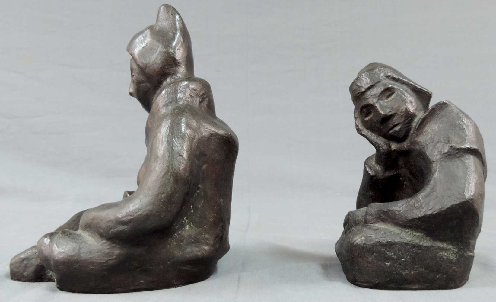 Gustav HAGEMANN (1891 - 1982). "Melancholie" und "Die Liegende". Bronze. Bis 21,5 cm hoch. - Image 2 of 6