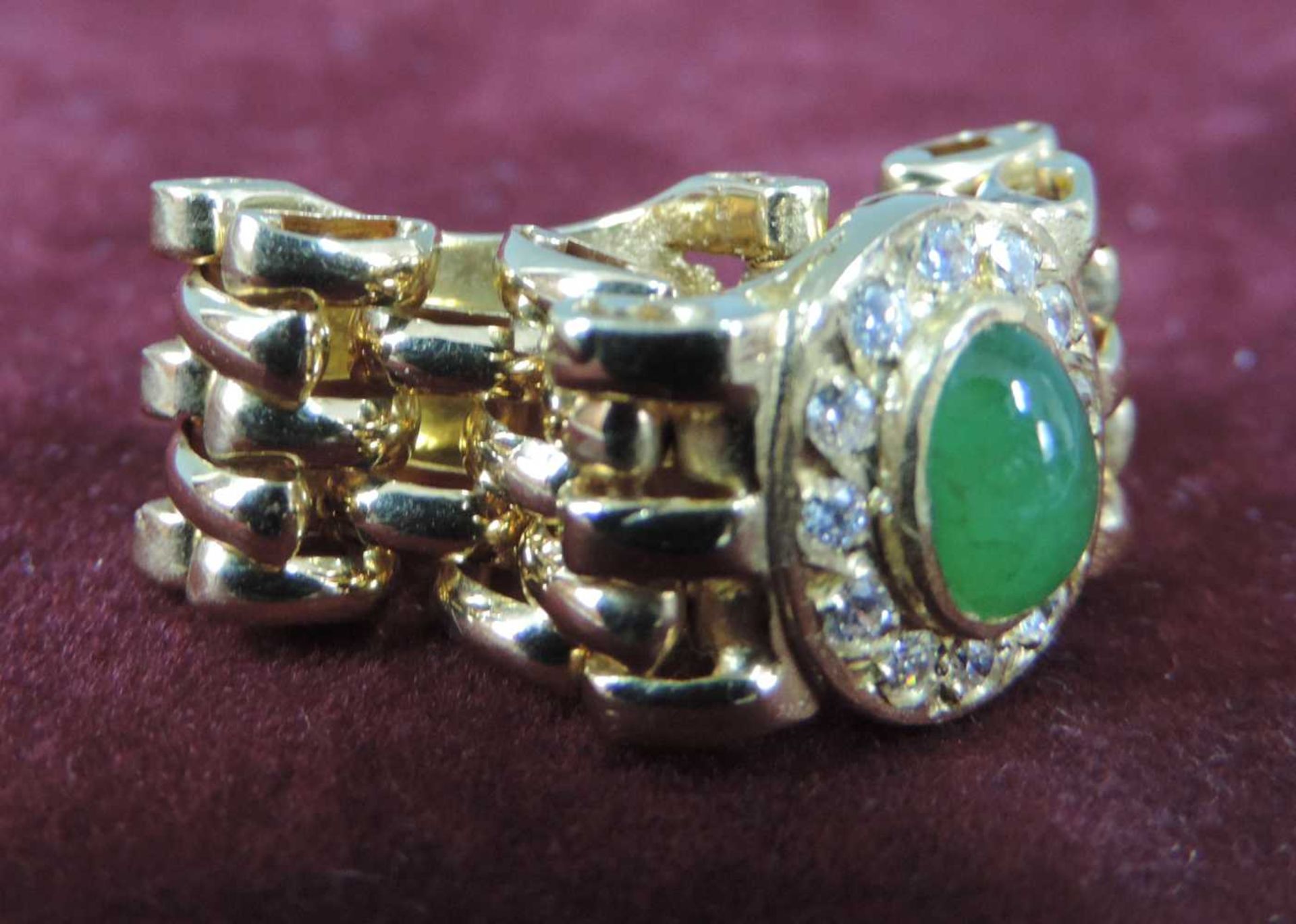 Ring. Gelbgold 750. Ein Smaragd Cabochon und 12 Kristalle. Gesamtgewicht 6,9 Gramm. Ring. Yellow - Bild 5 aus 5