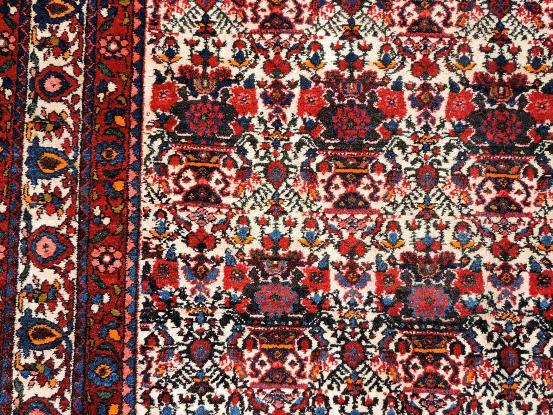 Bachtiar Teppich, Mustafi Muster. Iran, alt, um 1930. 212 cm x 155,5 cm. Handgeknüpft. Wolle auf - Bild 14 aus 15