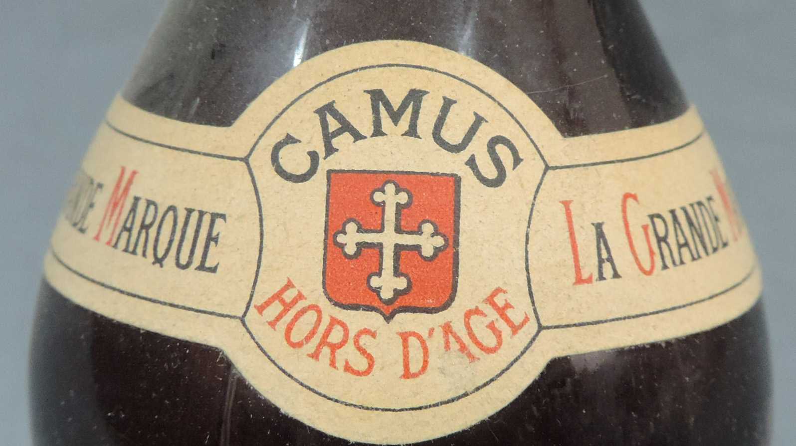1906 Camus Hors D'Age Réserve Extra Vieille Cognac. Eine ganze Flasche. 1906 Camus Hors D'Age - Image 4 of 7