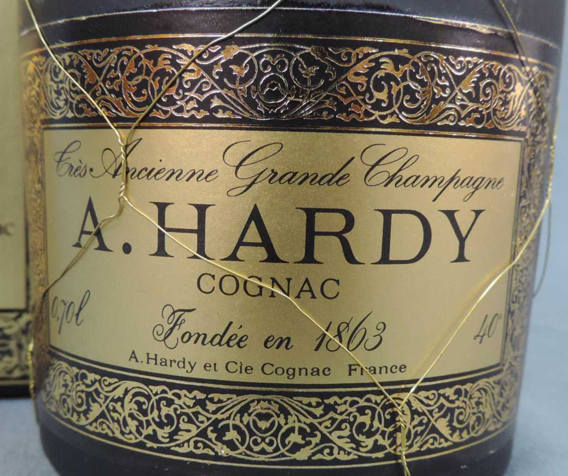 Noces D´Or A. Hardy Cognac. 40% 70cl. In original Karton. Noces D´Or A. Hardy Cognac. 40% 70cl. - Image 2 of 6