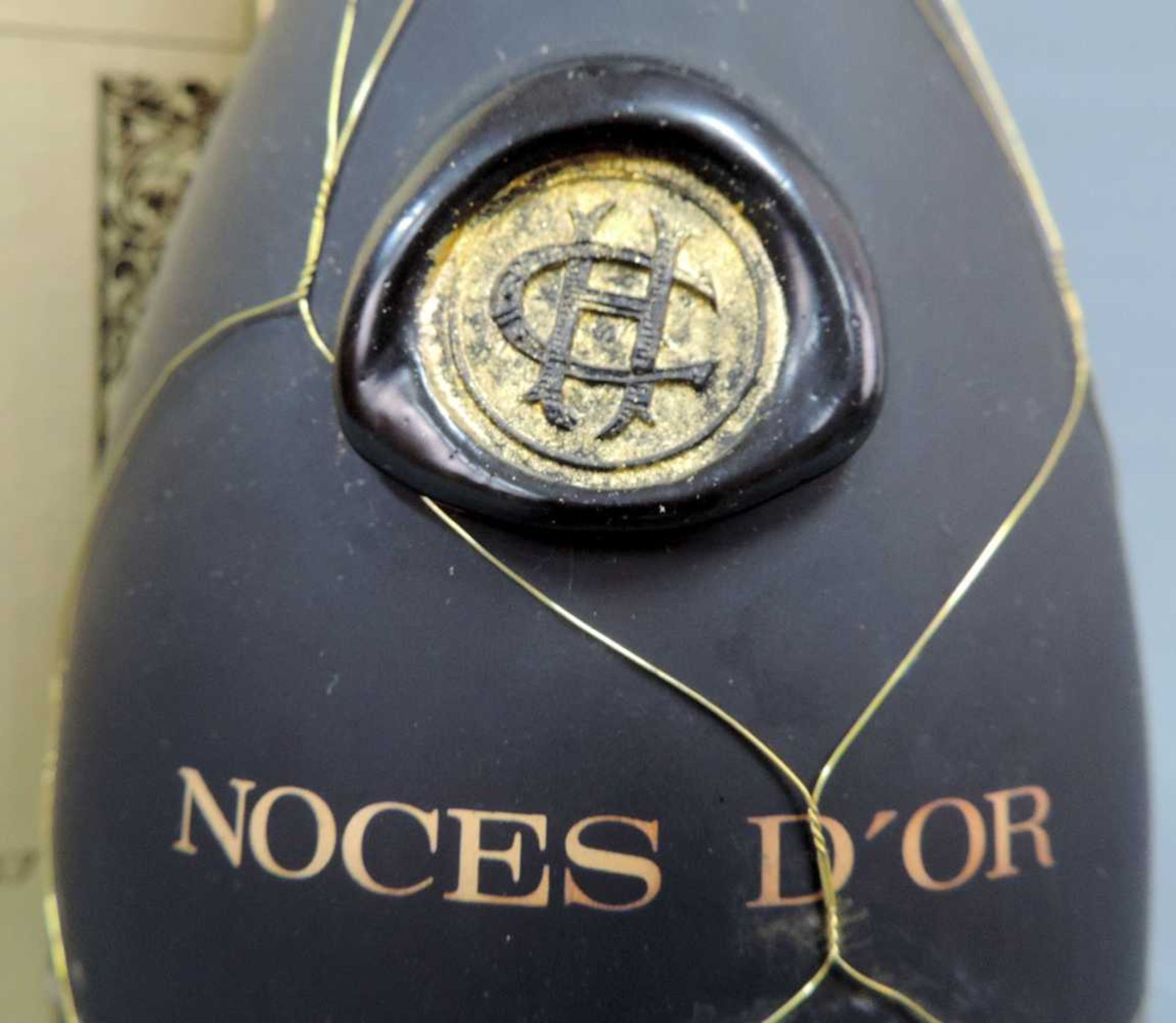 Noces D´Or A. Hardy Cognac. 40% 70cl. In original Karton. Noces D´Or A. Hardy Cognac. 40% 70cl. - Image 3 of 6